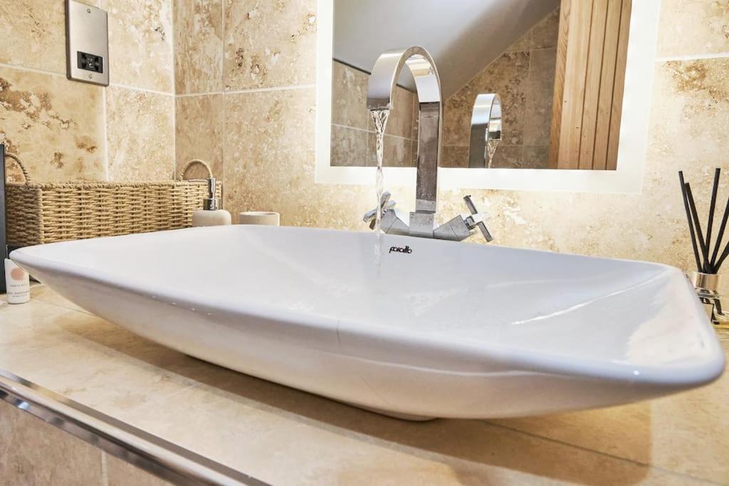 The Chase, Luxury Hot Tub Retreat, Pets Welcomed Dipton Εξωτερικό φωτογραφία